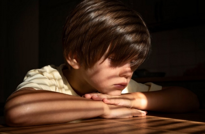 Депрессия у детей: симптомы и помощь