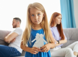 Как помочь ребенку пережить развод родителей 
