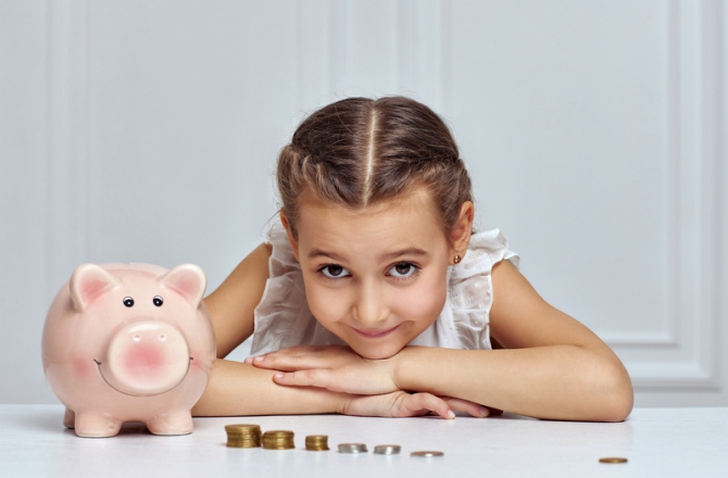Учим ребенка обращаться с деньгами      