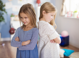 Нужно ли заставлять ребенка извиняться? 