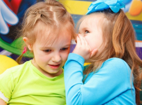 Как воспитывать разговорчивого ребенка 