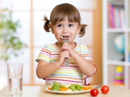 Как научить ребенка принципам здорового питания 